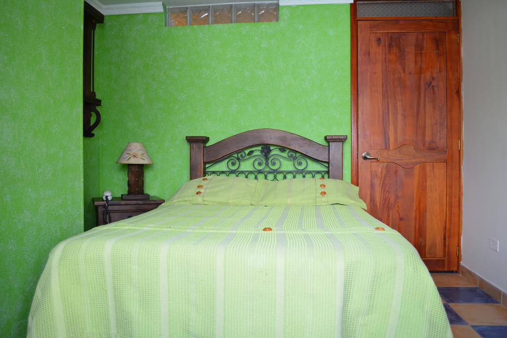 Hotel Casa Colonial Santa Rosa De Cabal Szoba fotó